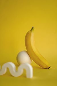 If you're wondering what to eat before a workout, grab a banana and fuel up!